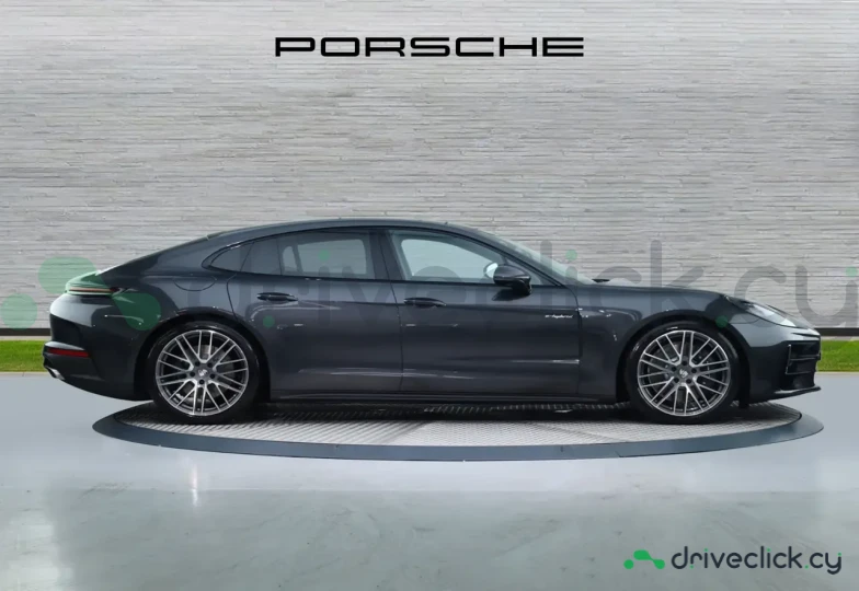 Porsche Panamera Grey