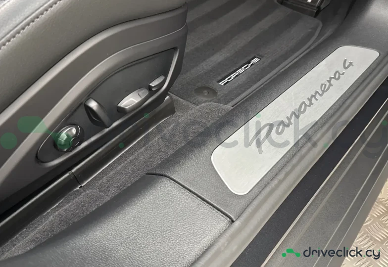 Porsche Panamera Grey