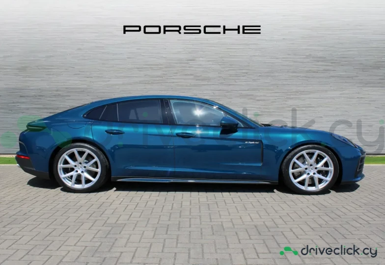 Porsche Panamera Blue
