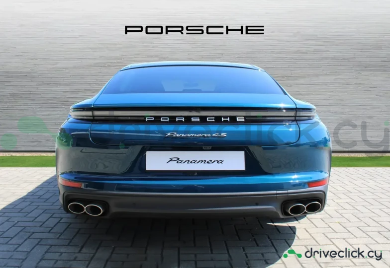 Porsche Panamera Blue