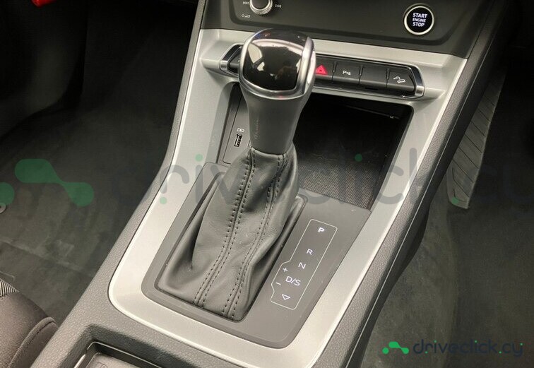 Audi Q3 Red