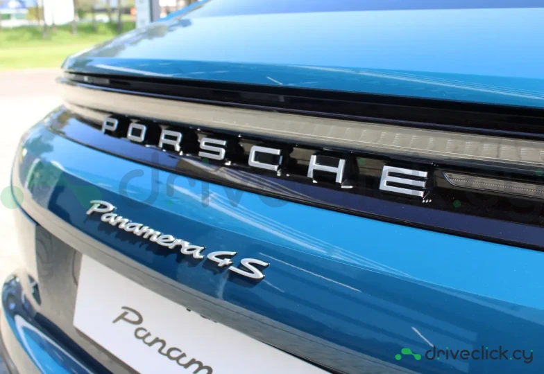 Porsche Panamera Blue