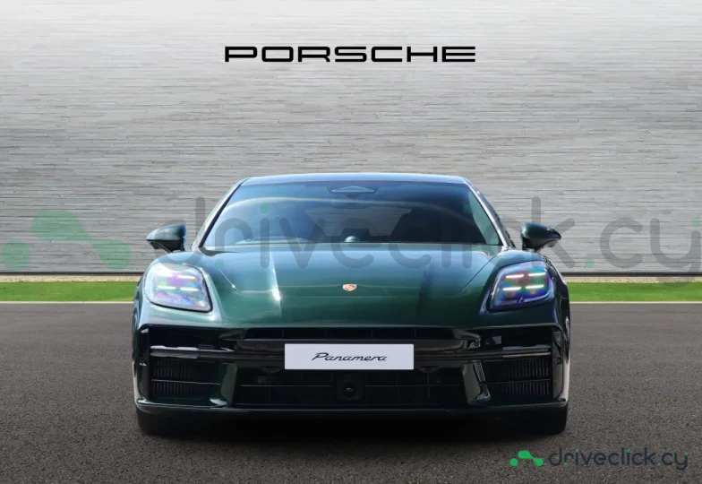 Porsche Panamera Green