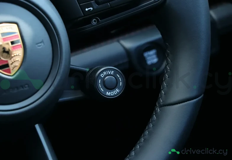 Porsche Panamera Green