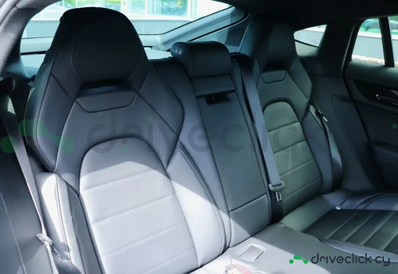 Porsche Panamera Green
