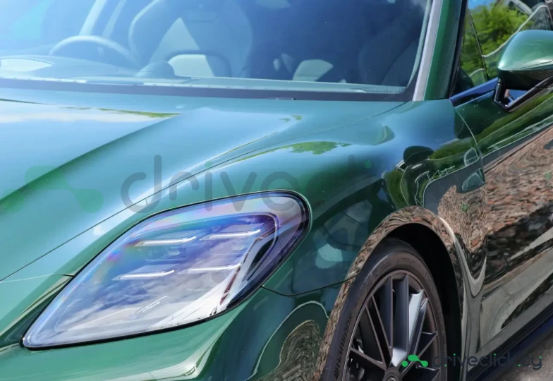 Porsche Panamera Green