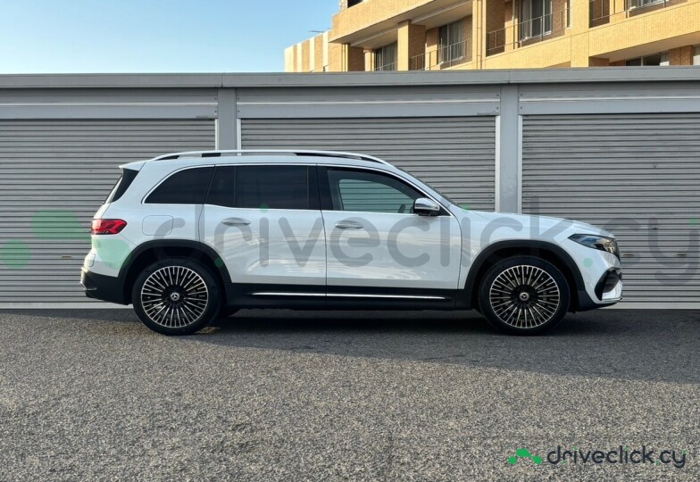 Mercedes EQB Белый