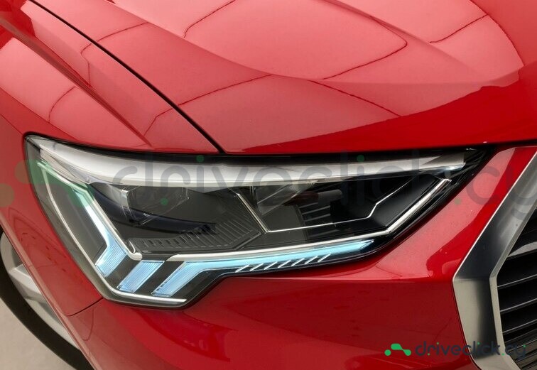 Audi Q3 Red