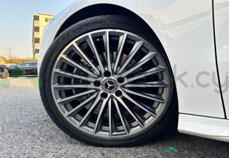 Mercedes CLA-class White