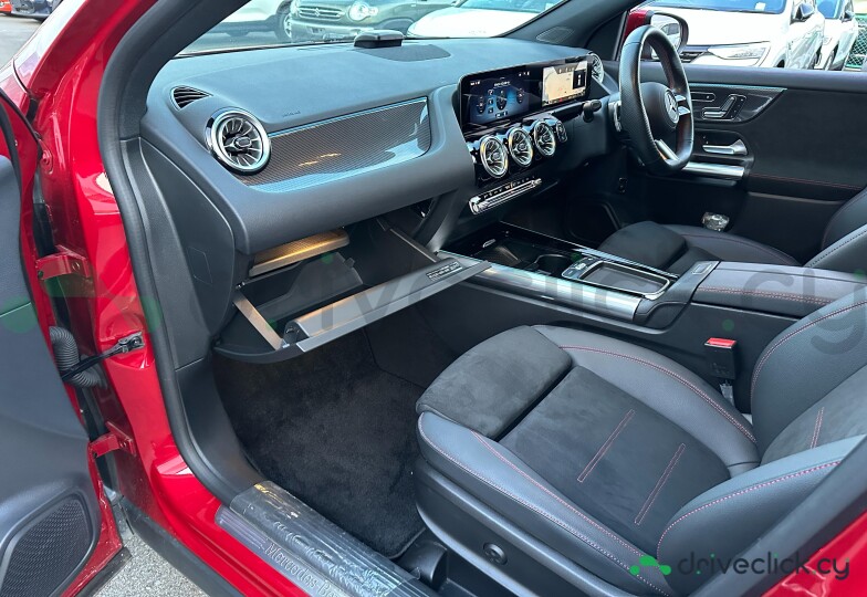 Mercedes CLA-class Red