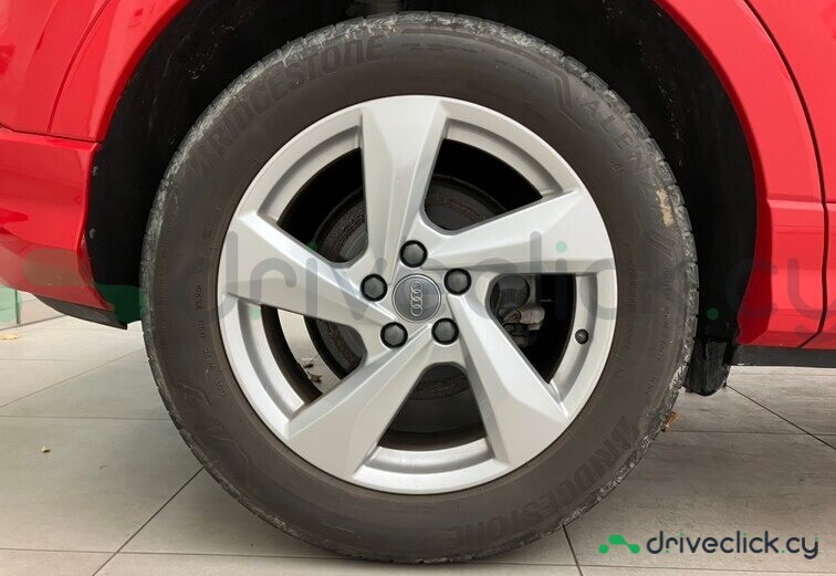 Audi Q3 Red