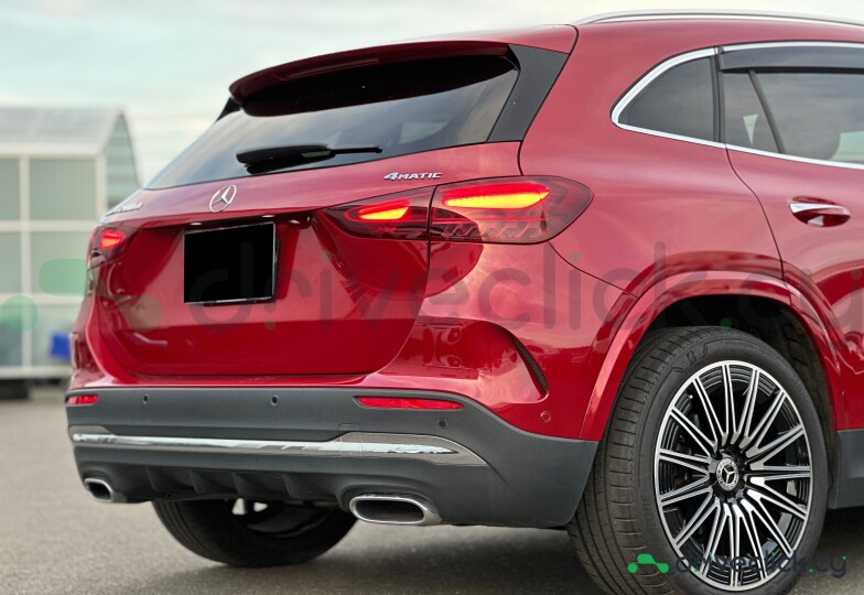 Mercedes CLA-class Red