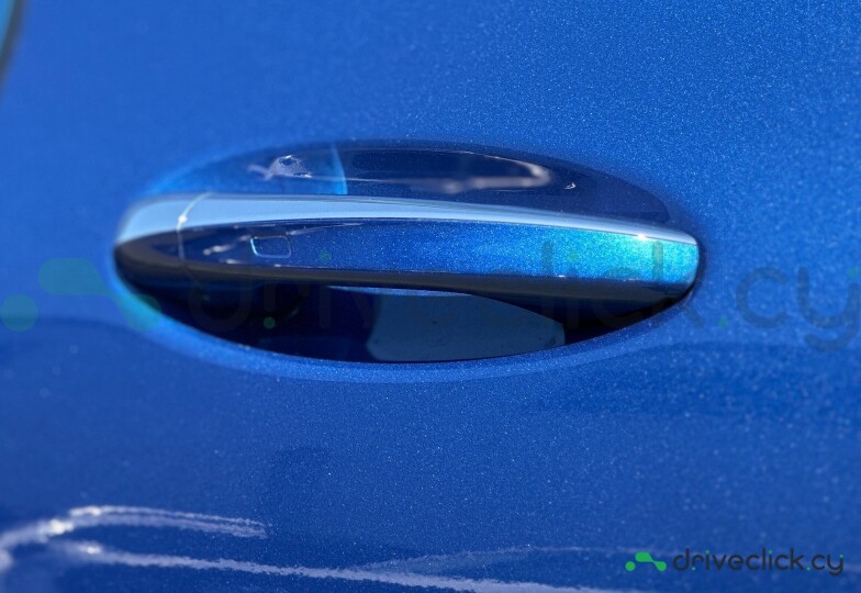 Mercedes CLA-class Blue