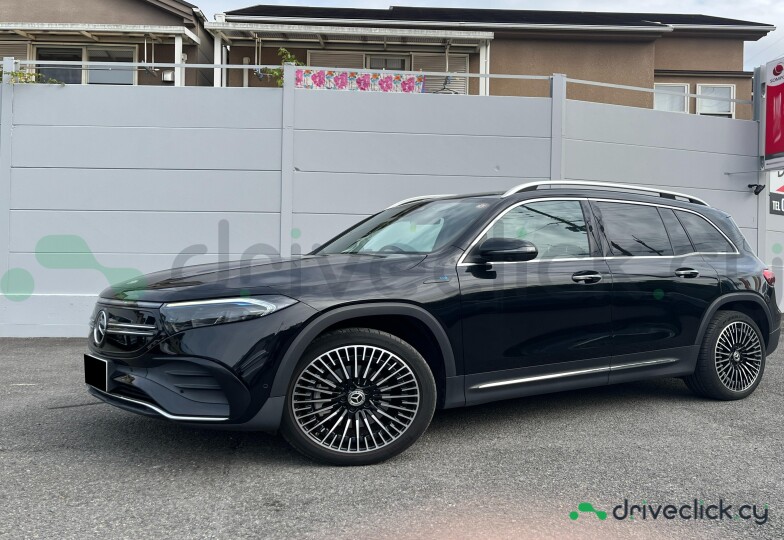 Mercedes EQB Черный