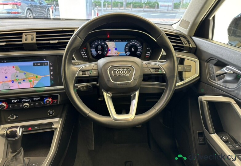 Audi Q3 Sportback Черный
