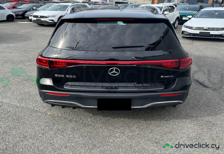 Mercedes EQB Черный