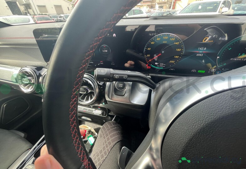 Mercedes EQB Черный
