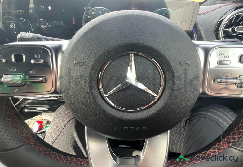 Mercedes EQB Черный