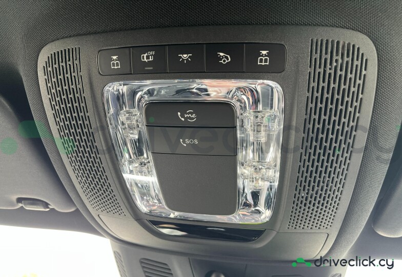 Mercedes EQB Черный