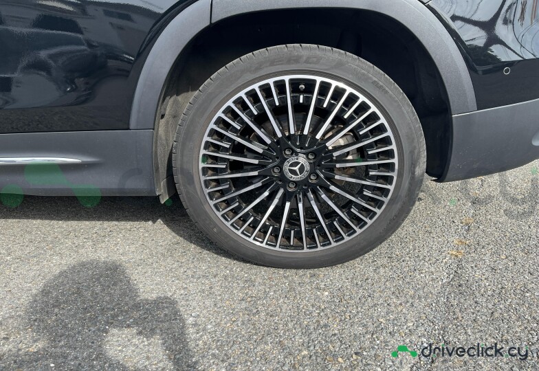 Mercedes EQB Черный