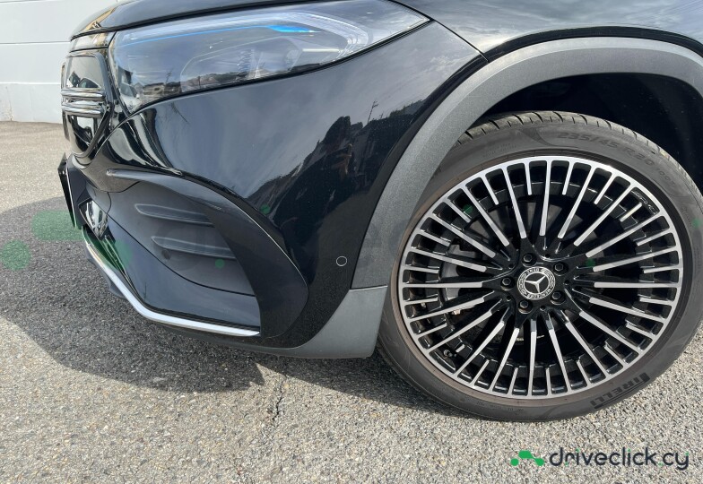 Mercedes EQB Черный