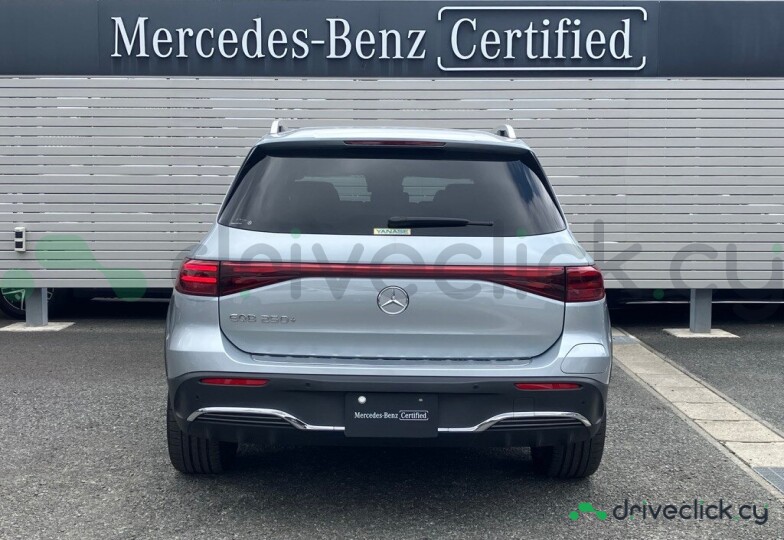 Mercedes EQB Серый