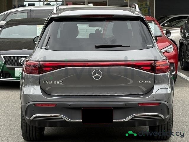 Mercedes EQB Серый