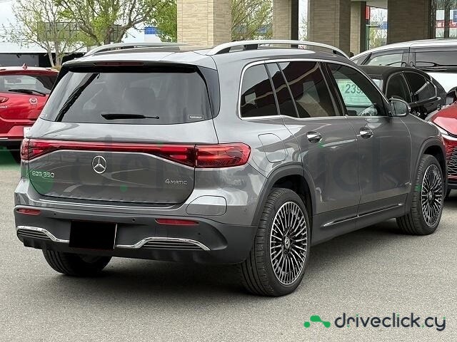 Mercedes EQB Серый