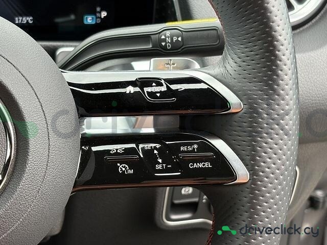 Mercedes EQB Серый