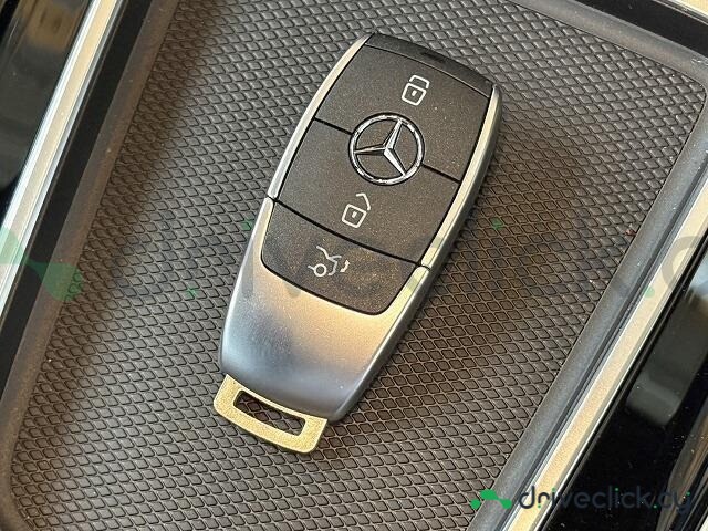 Mercedes EQB Серый
