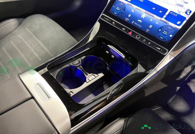 Mercedes C-class Black