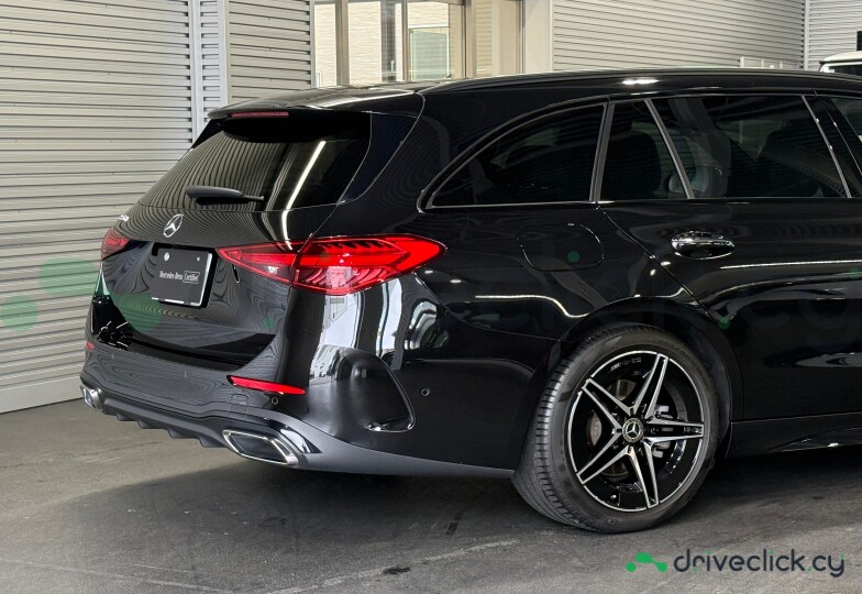 Mercedes C-class Black