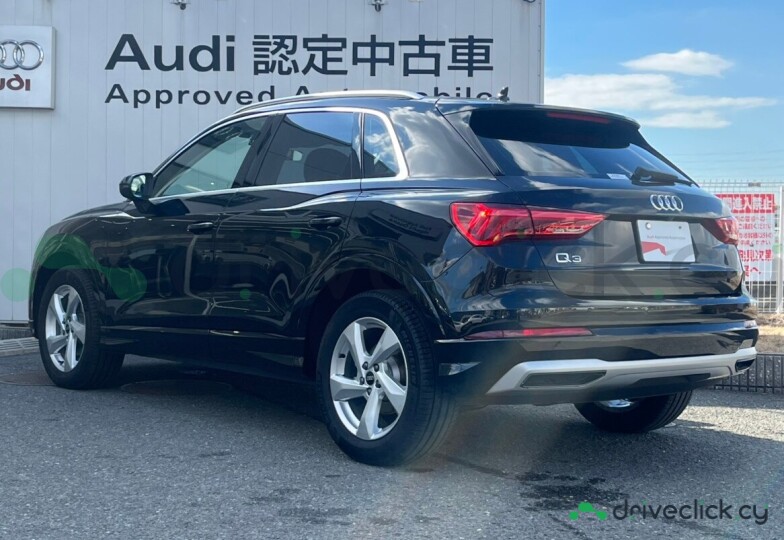 Audi Q3 Black