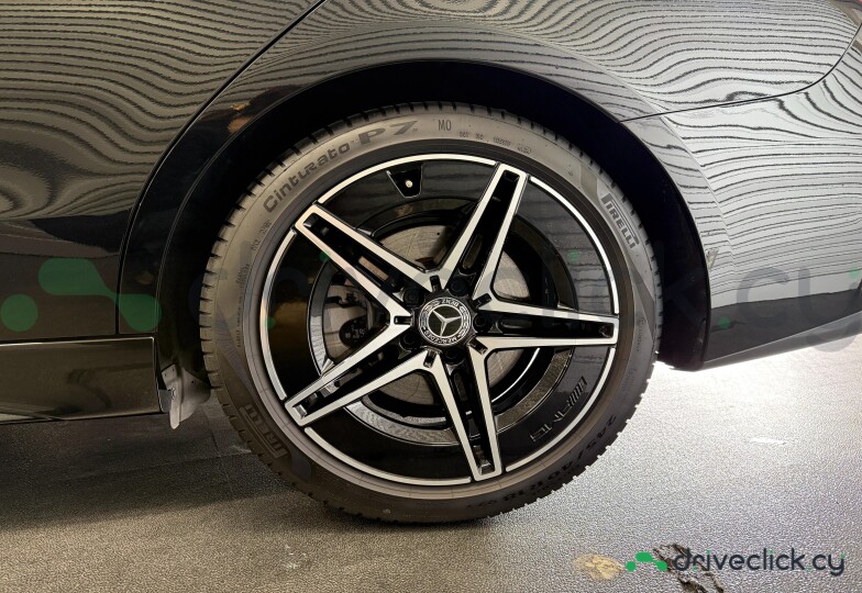 Mercedes C-class Black