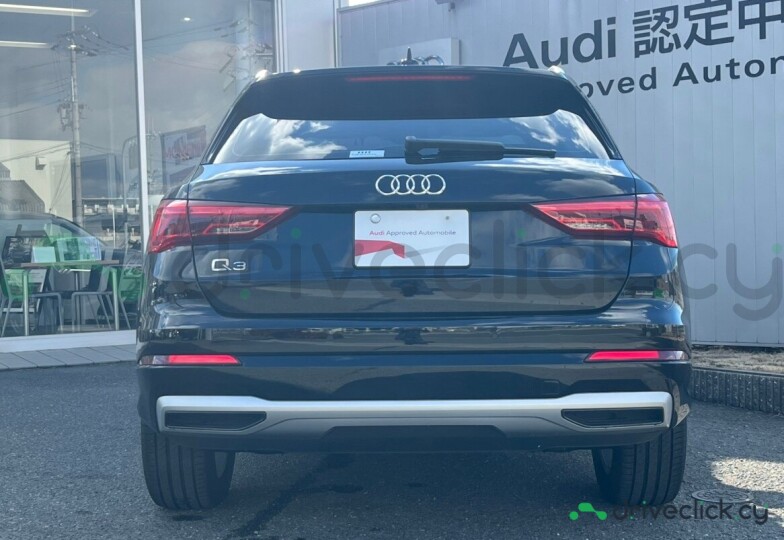 Audi Q3 Black