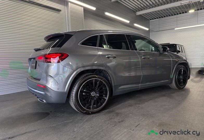 Mercedes GLA-class Grey