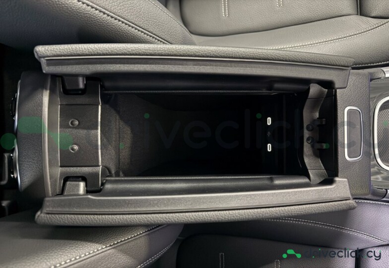 Mercedes GLA-class Grey