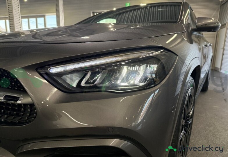 Mercedes GLA-class Grey