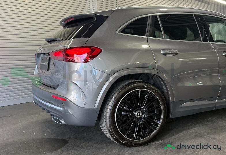 Mercedes GLA-class Grey