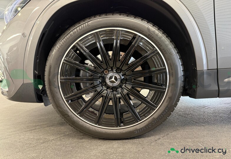 Mercedes GLA-class Grey