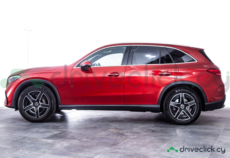 Mercedes GLC-class Красный