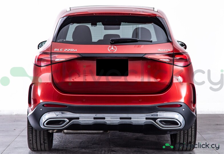 Mercedes GLC-class Красный