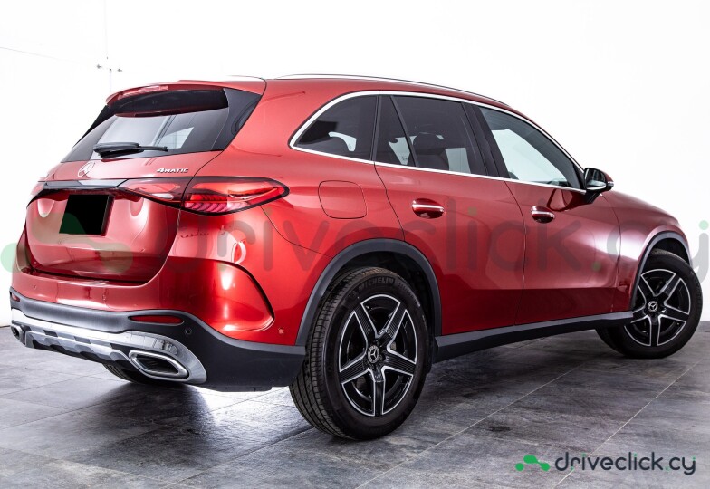 Mercedes GLC-class Красный