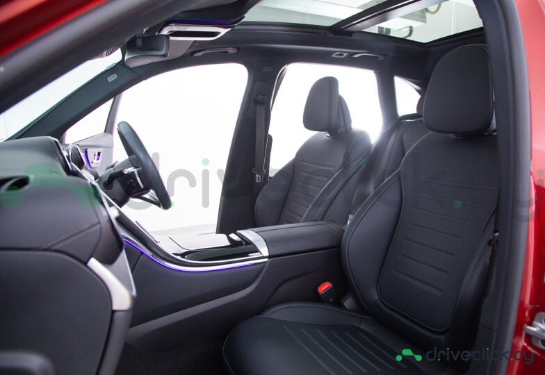 Mercedes GLC-class Красный