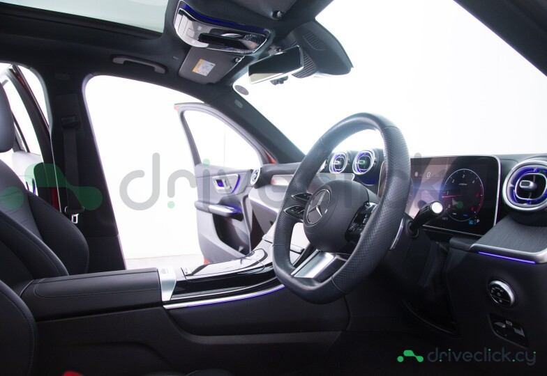 Mercedes GLC-class Красный