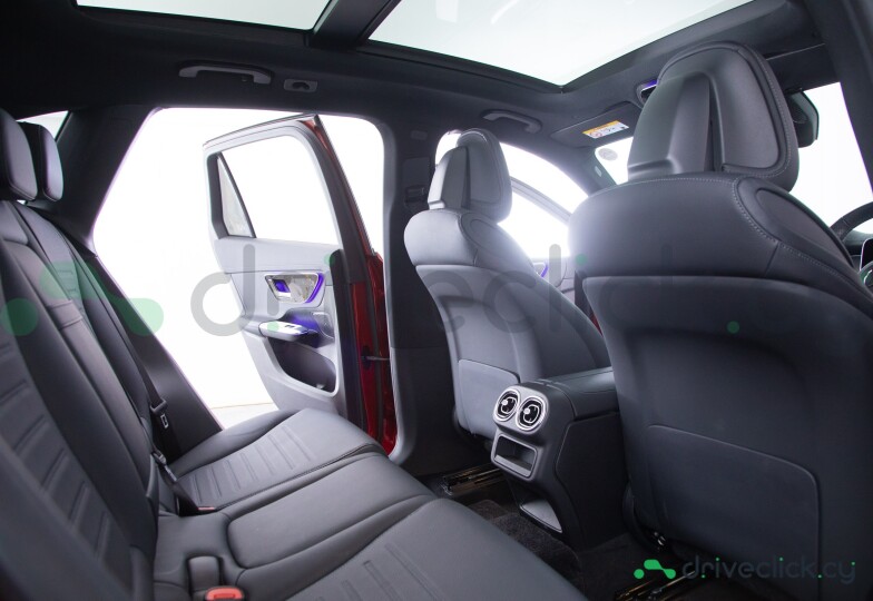 Mercedes GLC-class Красный