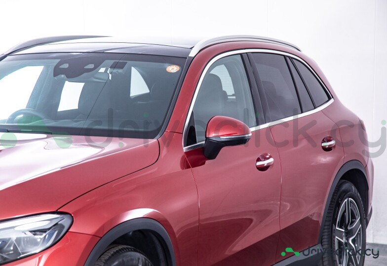 Mercedes GLC-class Красный