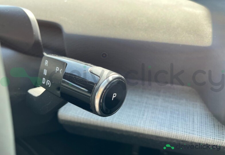 Volvo EX30 Белый