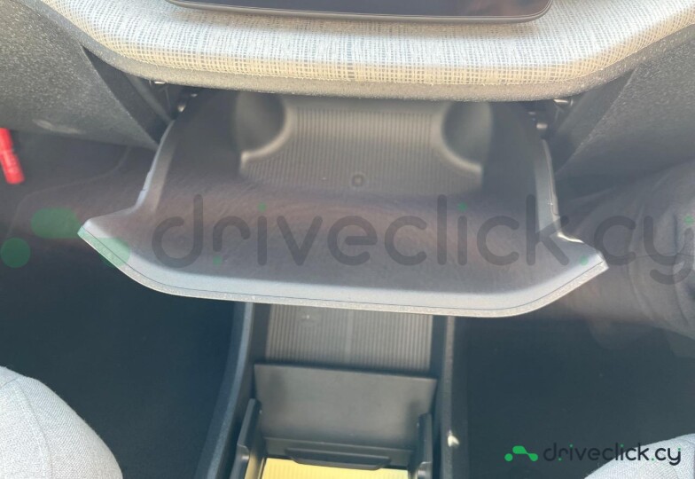 Volvo EX30 Белый