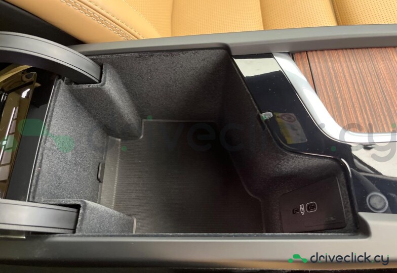Volvo V60 Black